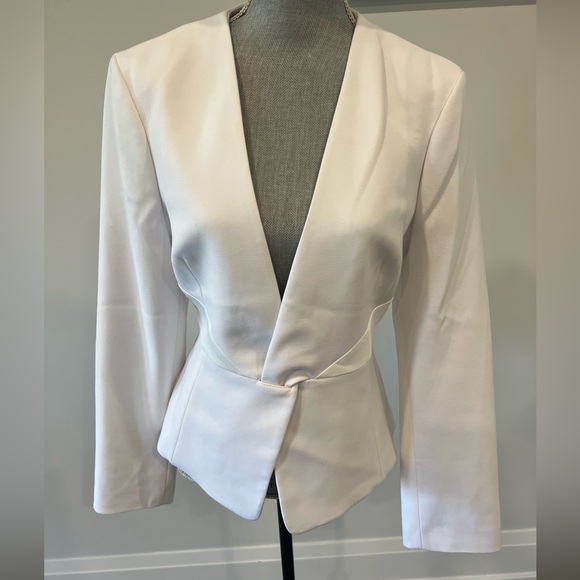 BCBG WHITE BLAZER - Picture 1 of 5